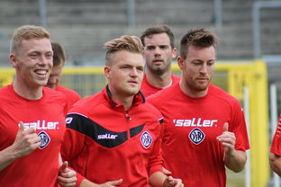 betvictor最新网址-球队在训练场上严谨备战，备受鼓舞